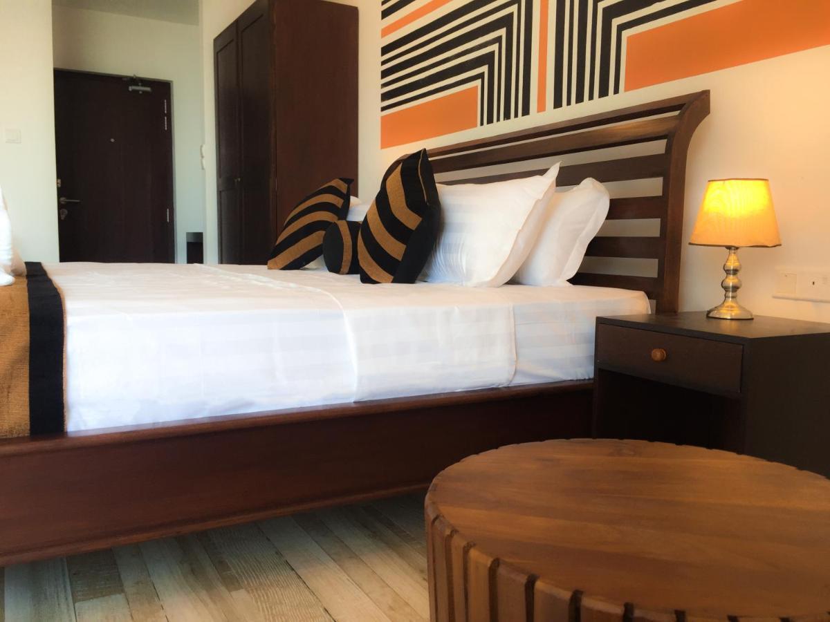 Ara Beach Resort Мириса Екстериор снимка