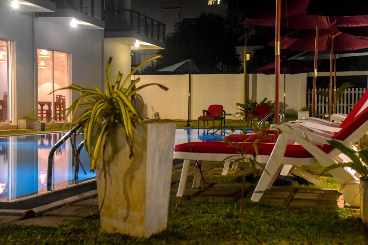 Ara Beach Resort Мириса Екстериор снимка