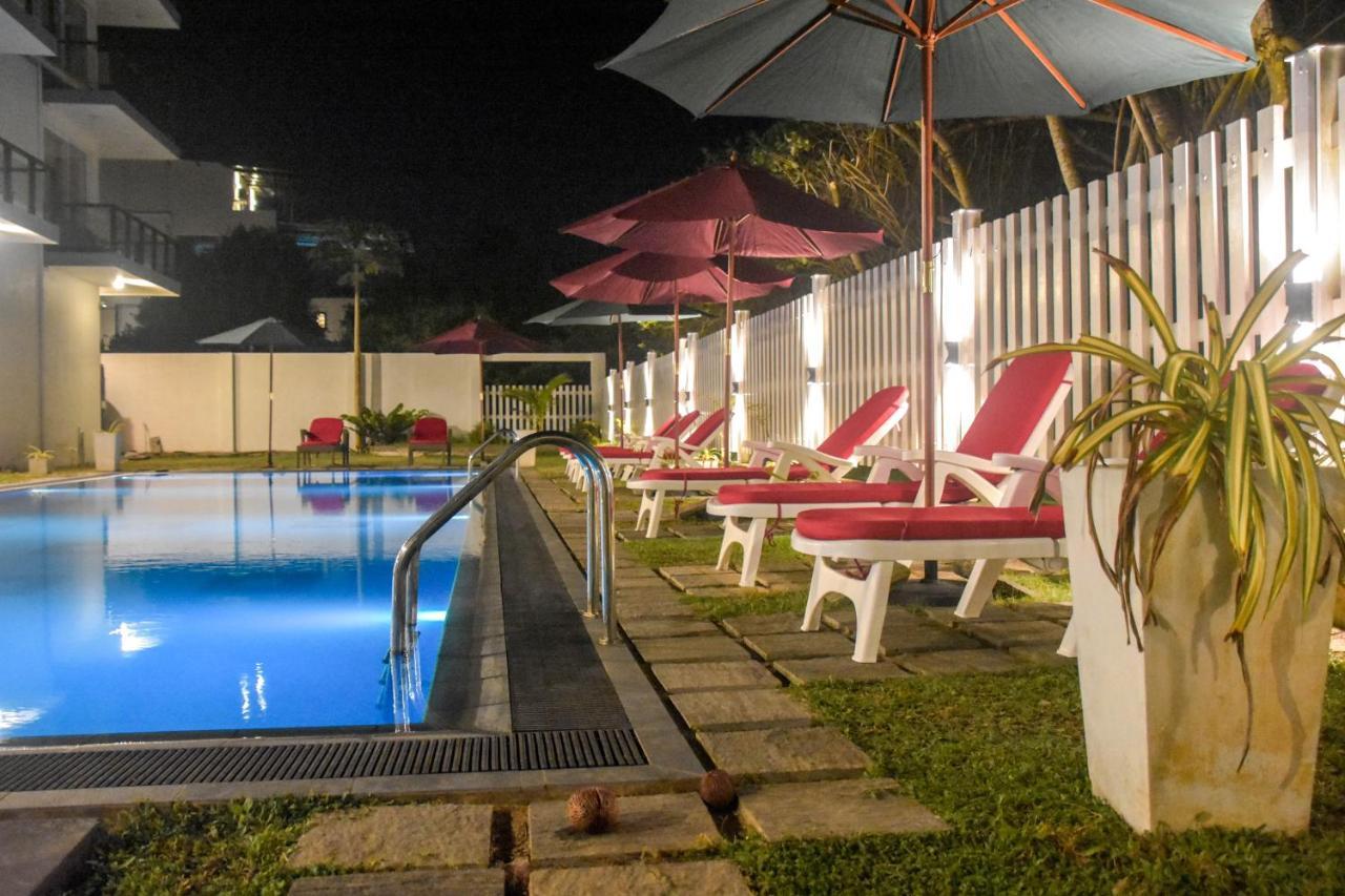 Ara Beach Resort Мириса Екстериор снимка