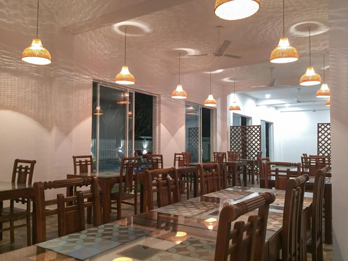Ara Beach Resort Мириса Екстериор снимка