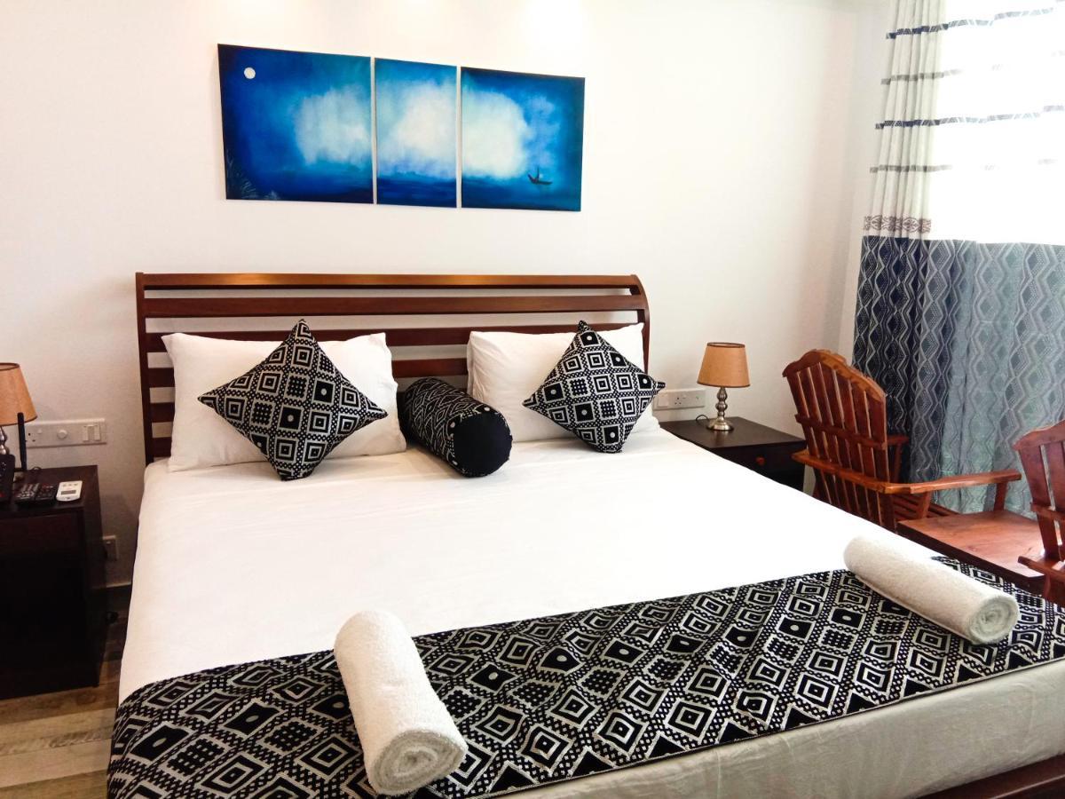 Ara Beach Resort Мириса Екстериор снимка