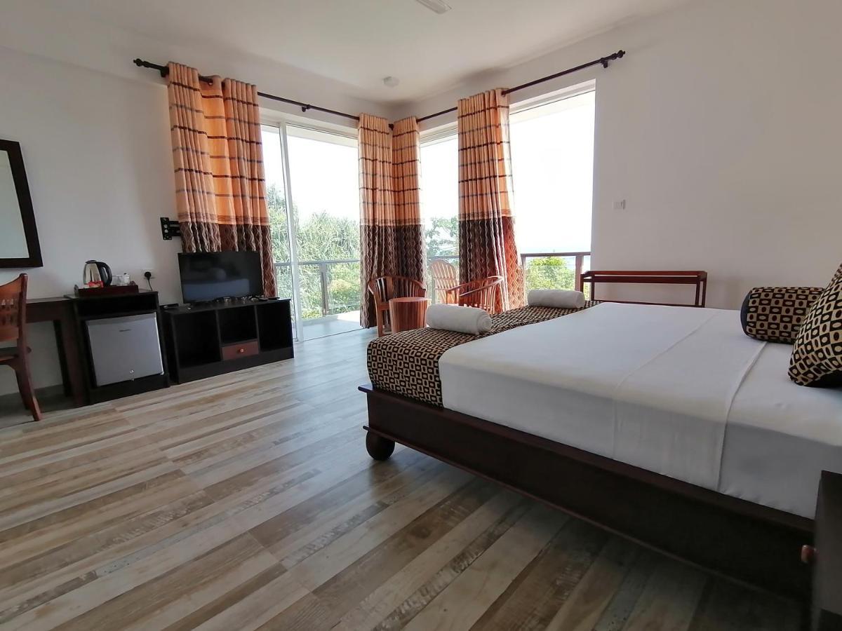 Ara Beach Resort Мириса Екстериор снимка
